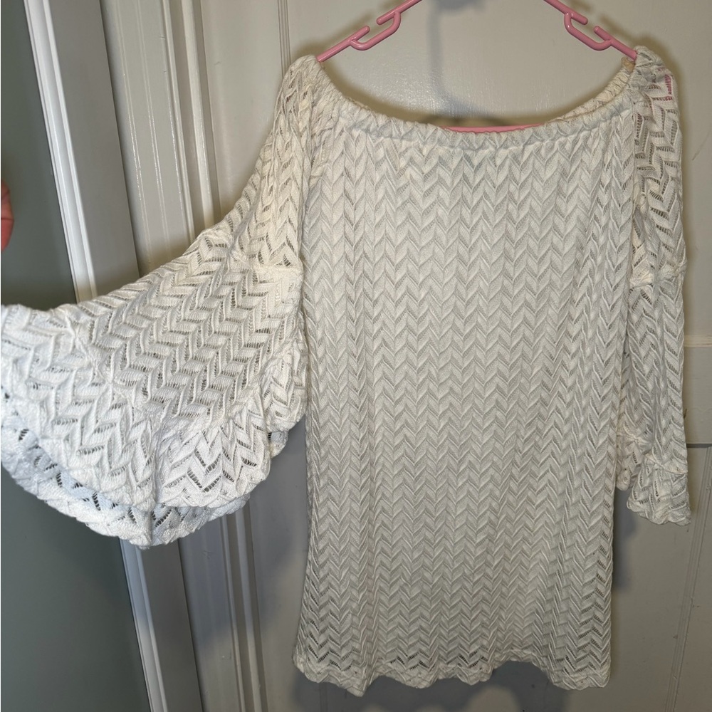 Karlie White and Aqua Knit Top